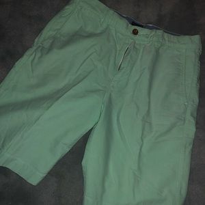 J. CREW SHORTS | LIGHT GREEN